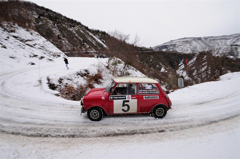 Den finske rallystjerne Rauno Aaltonen vandt Rally Monte-Carlo i 1967 og deltog i løbets historiske del i 2011. Nu gæster han København ved starten på 2015-udgaven af det berømte rally
(Foto: Michael Eisenberg)